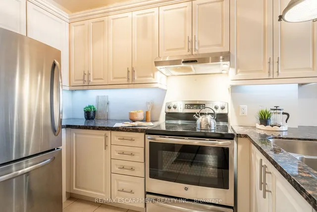 Additional property image - 95 Wilson St Unit 212