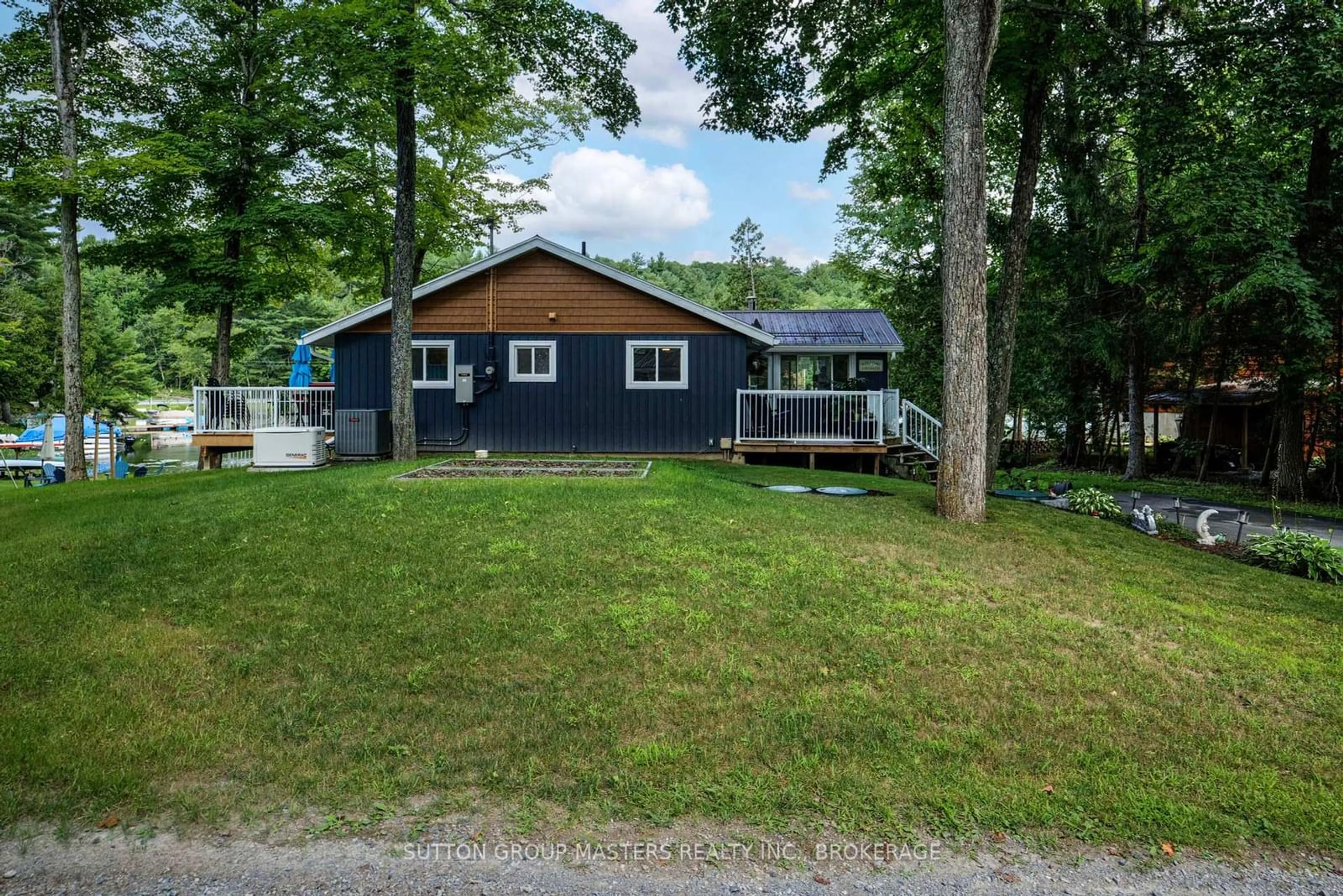 Home with vinyl exterior material, unknown for 104 Killenbeck Lane, Leeds and the Thousand Islands Ontario K0E 1L0
