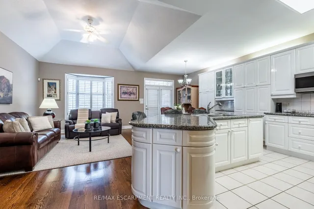 Additional property image - 18 Bellstone Lane