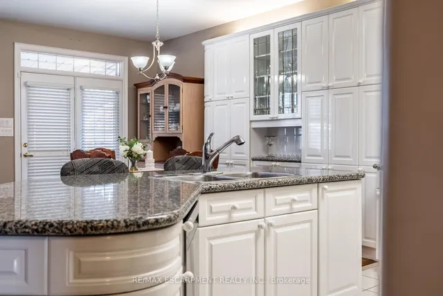 Additional property image - 18 Bellstone Lane