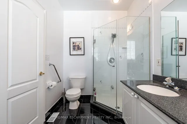 Additional property image - 18 Bellstone Lane