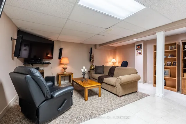 Additional property image - 18 Bellstone Lane