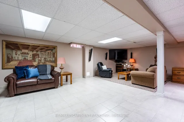 Additional property image - 18 Bellstone Lane