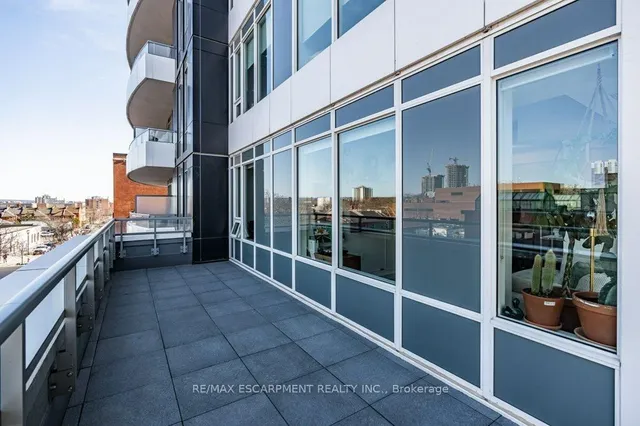 Additional property image - 212 King William St Unit 415