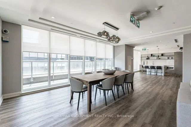 Additional property image - 212 King William St Unit 415