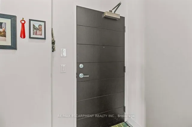Additional property image - 212 King William St Unit 415