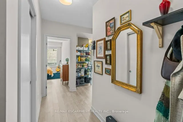 Additional property image - 212 King William St Unit 415