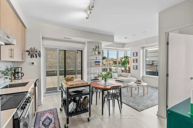 Additional property image - 212 King William St Unit 415
