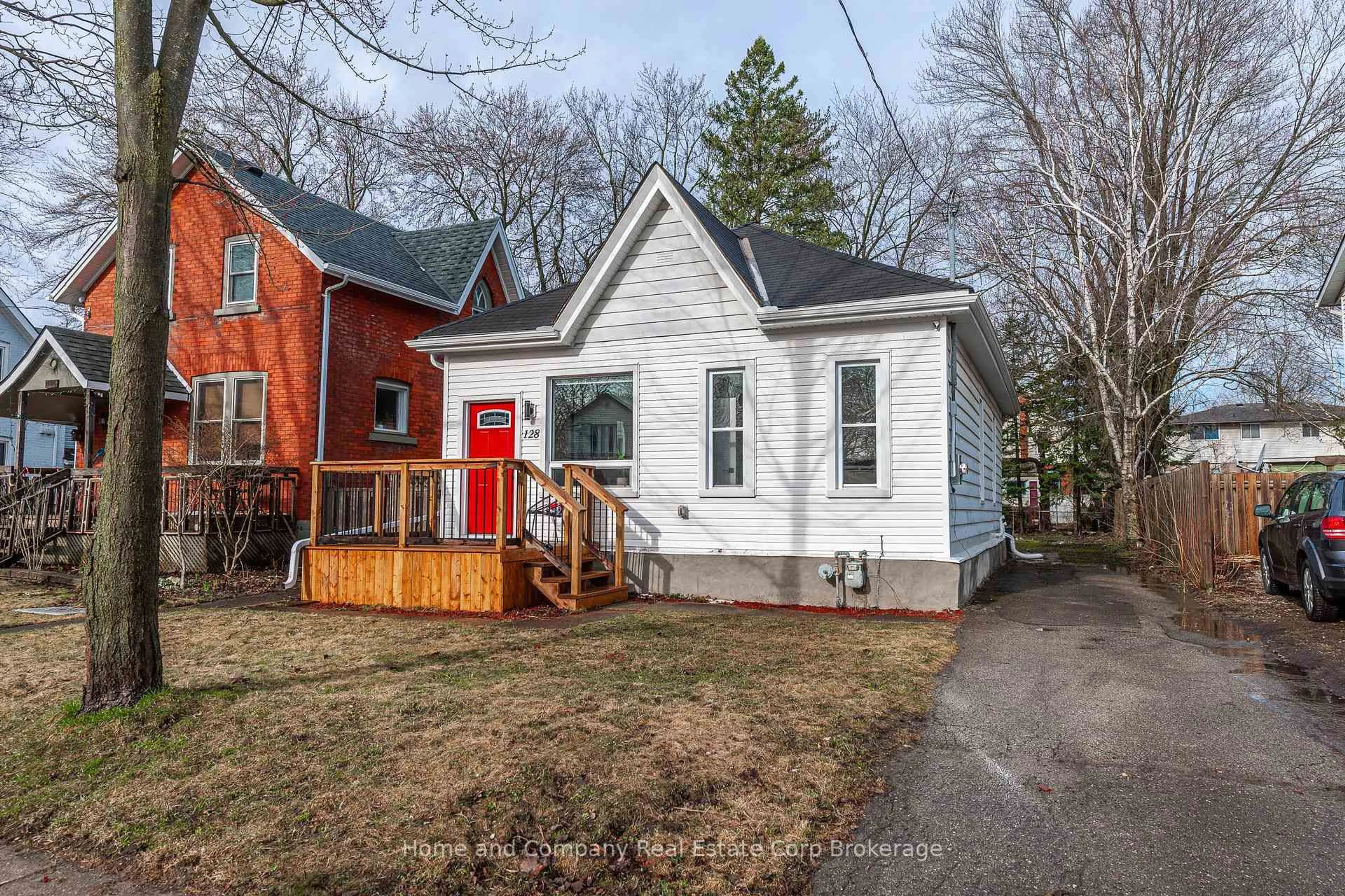 Unknown for 128 Bay St, Stratford Ontario N5A 4K9