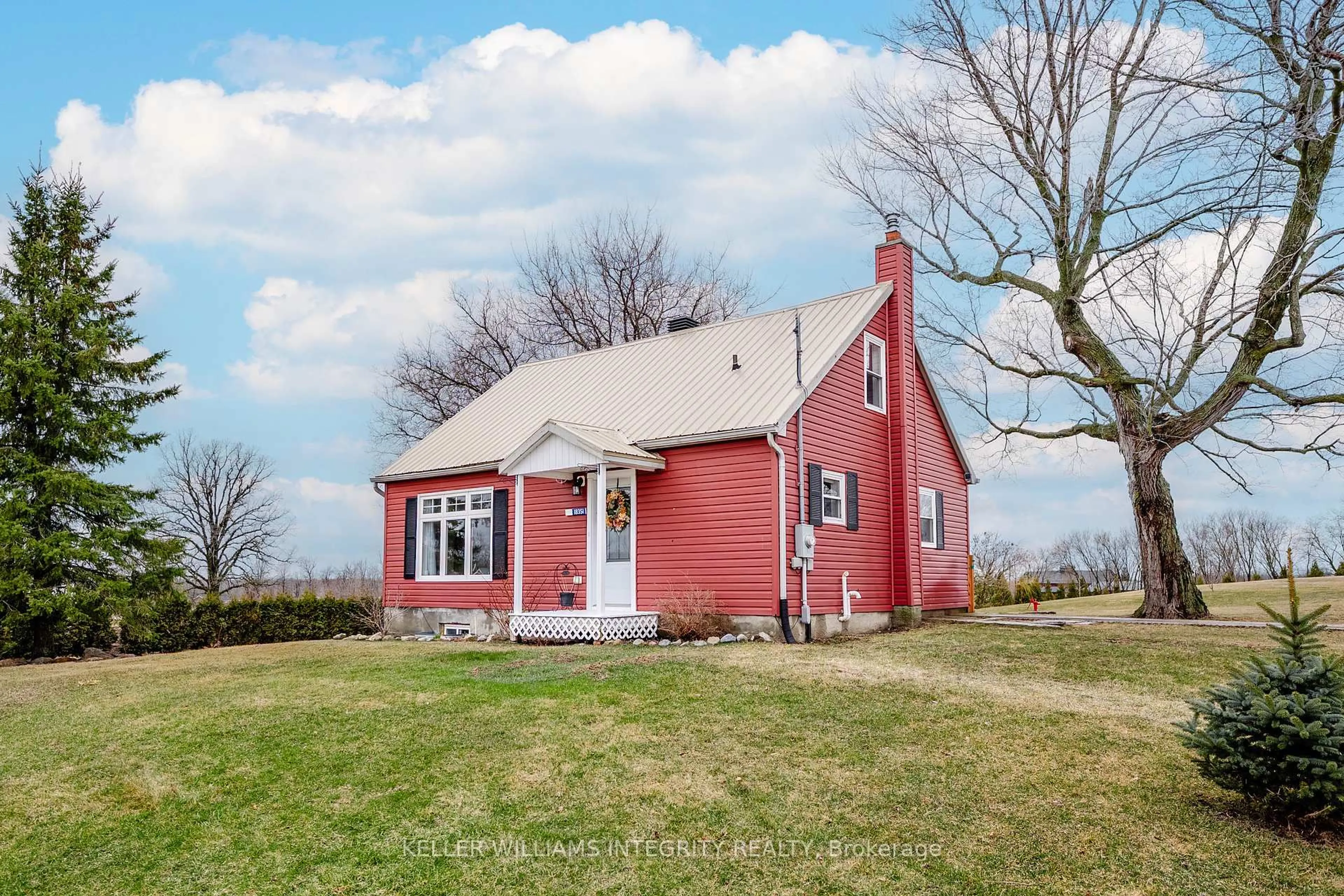 Unknown for 18351 Glen Rd, South Glengarry Ontario K0C 2J0