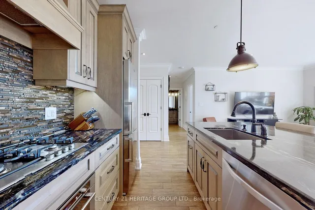 Additional property image - 397 King St Unit 108