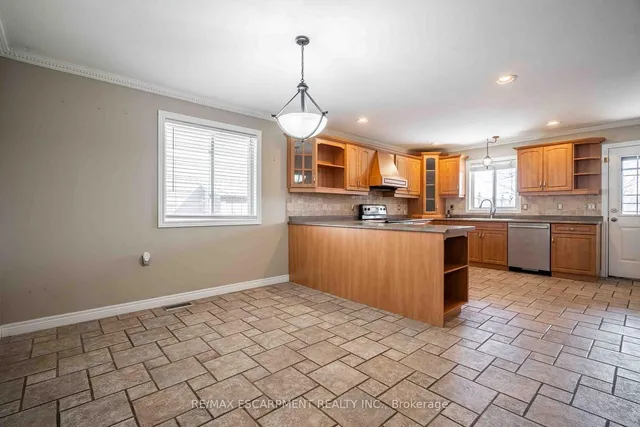 Additional property image - 6 Blackburn Lane