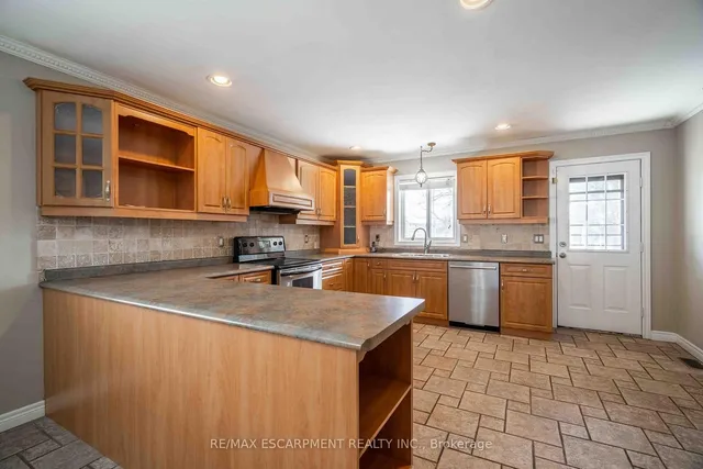 Additional property image - 6 Blackburn Lane