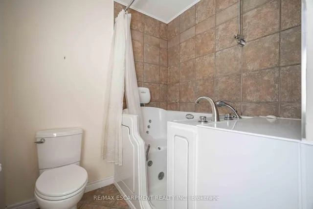 Additional property image - 6 Blackburn Lane