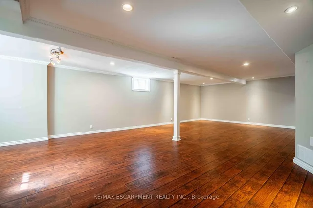 Additional property image - 6 Blackburn Lane