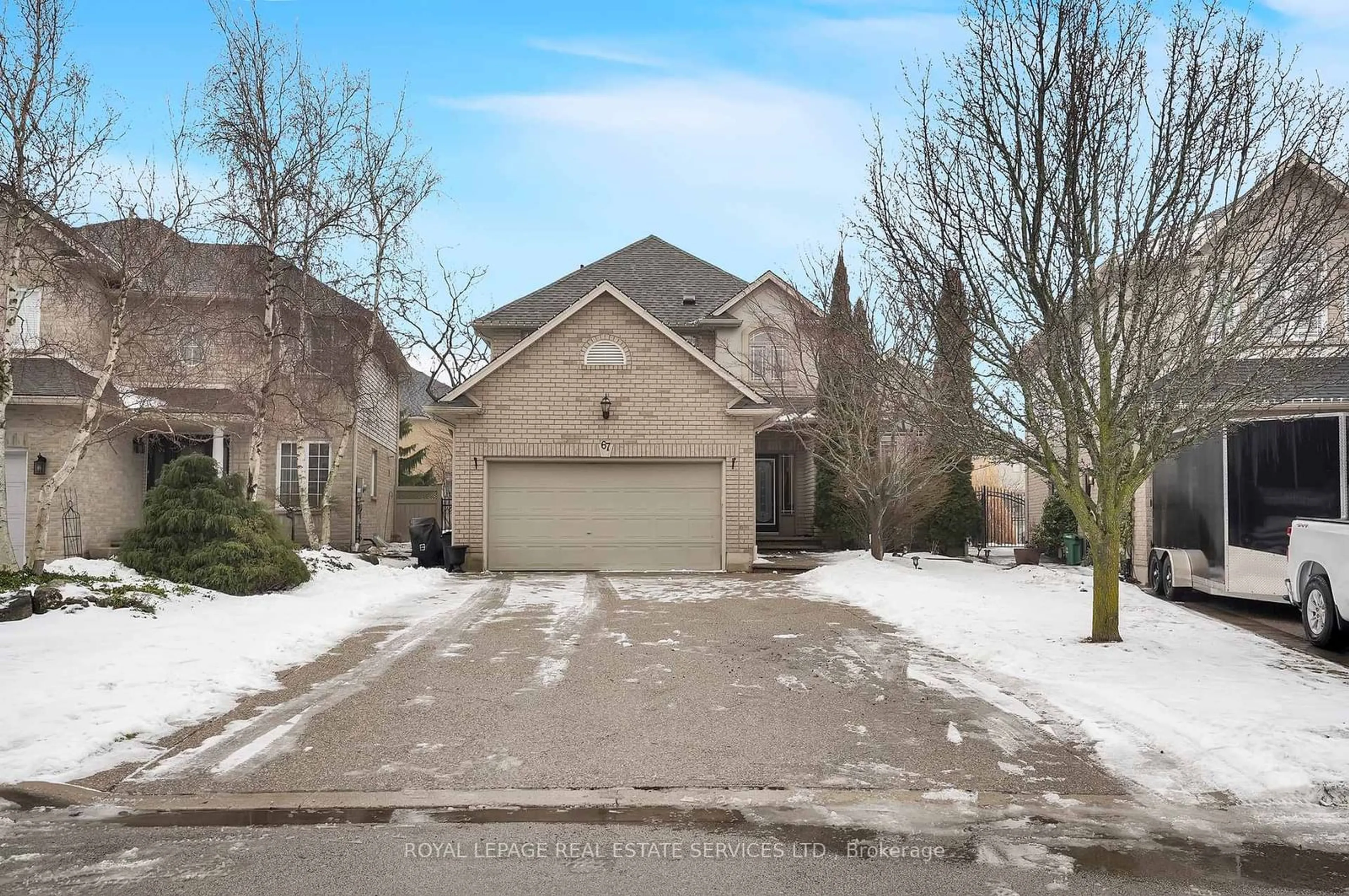 A pic from outside/outdoor area/front of a property/back of a property/a pic from drone, street for 67 Jeffrey Dr, Hamilton Ontario L9K 1R8