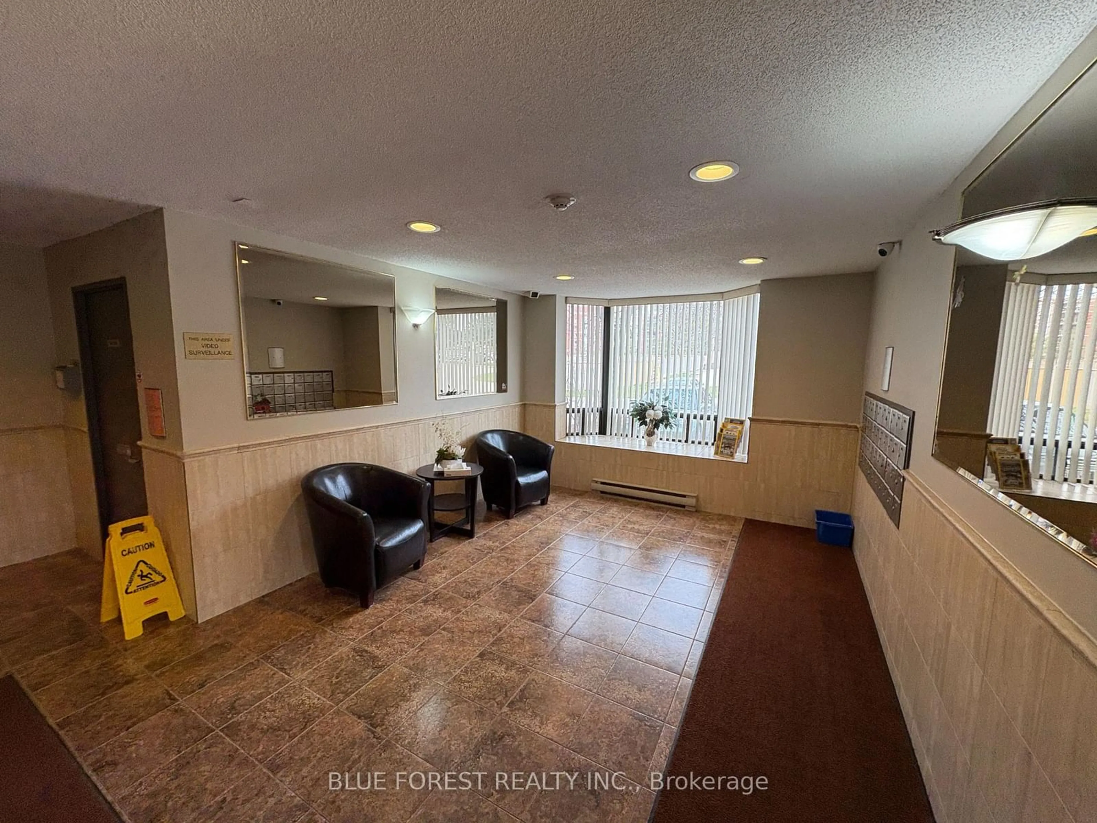 A pic of a room for 75 Huxley St #101, London Ontario N6J 4W7