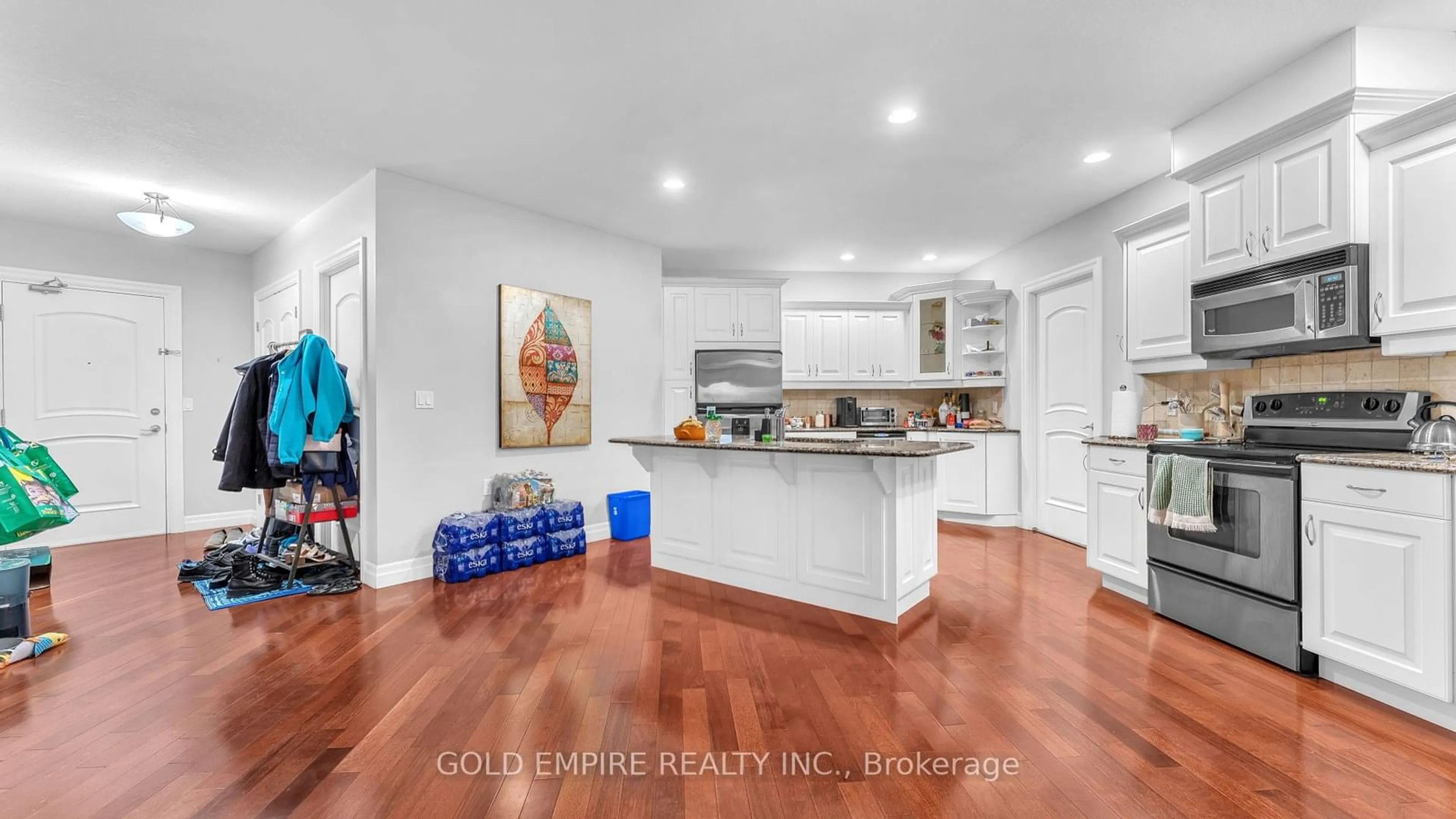 Open concept kitchen, ceramic/tile floor for 250 Pall Mall St #507, London Ontario N6A 6K3