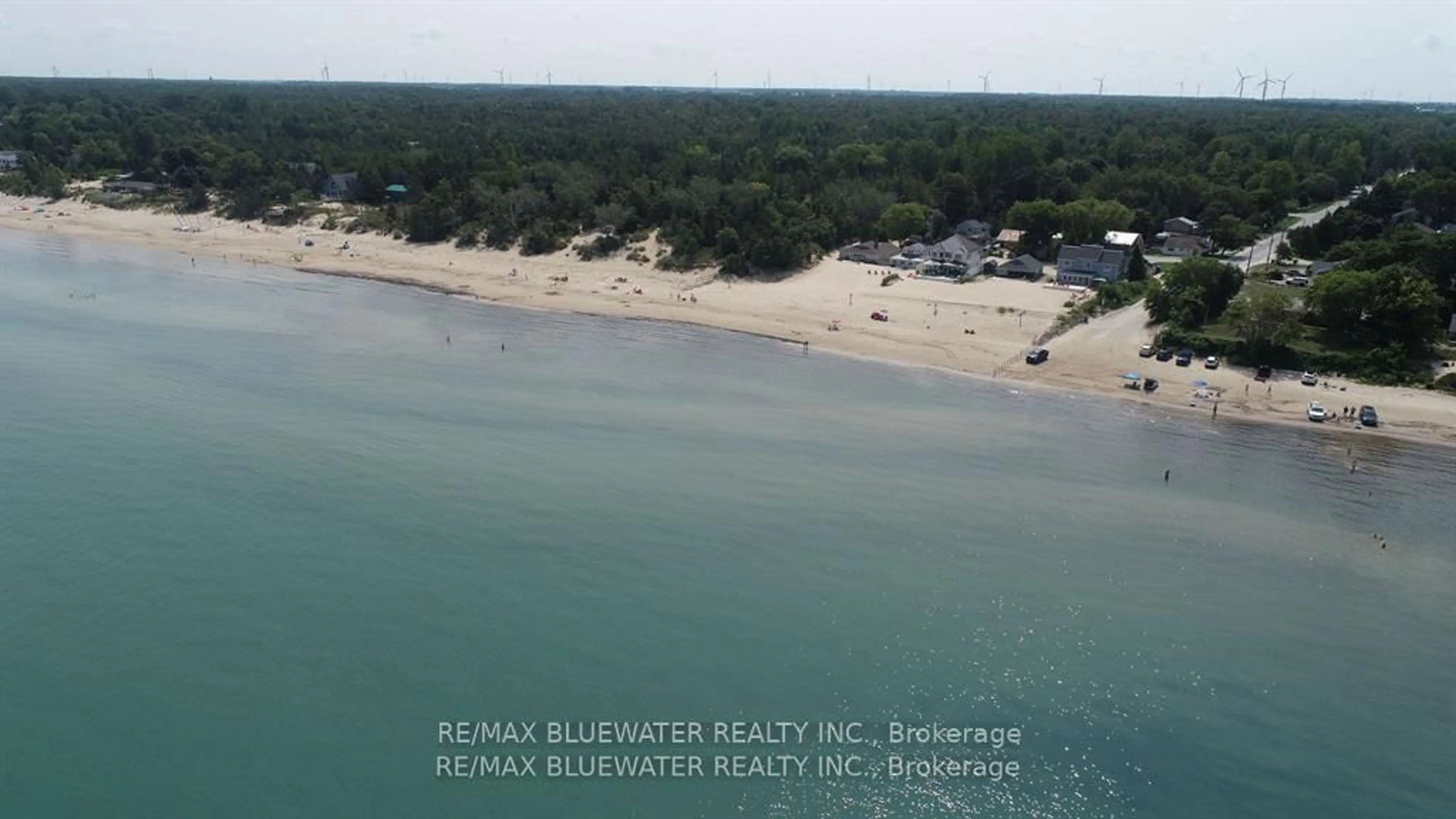 Blurry image for 6388 West Parkway Dr, Lambton Shores Ontario N0N 1J2