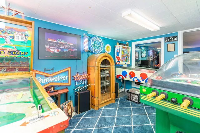 Additional property image - 105 Glenariff Dr