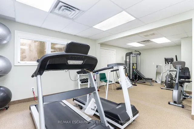 Additional property image - 105 Glenariff Dr