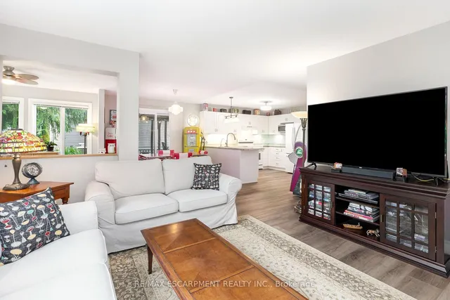 Additional property image - 105 Glenariff Dr