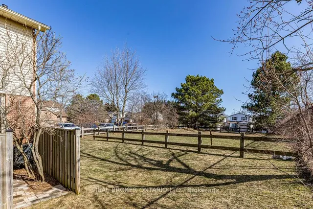 Additional property image - 79 Braeheid Ave Unit 1