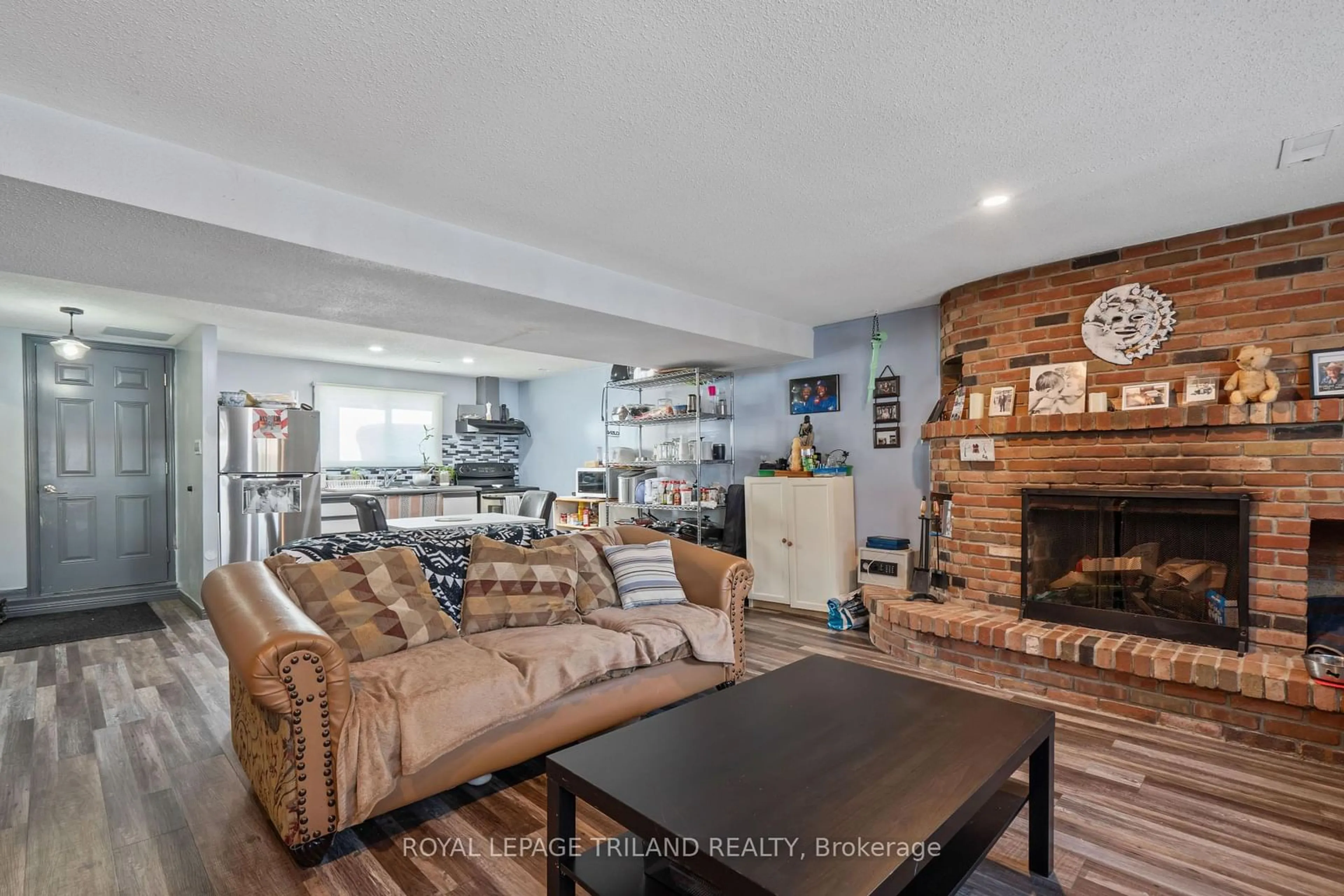 Living room with furniture, unknown for 68 Parliament Cres, London South Ontario N6C 2Y1