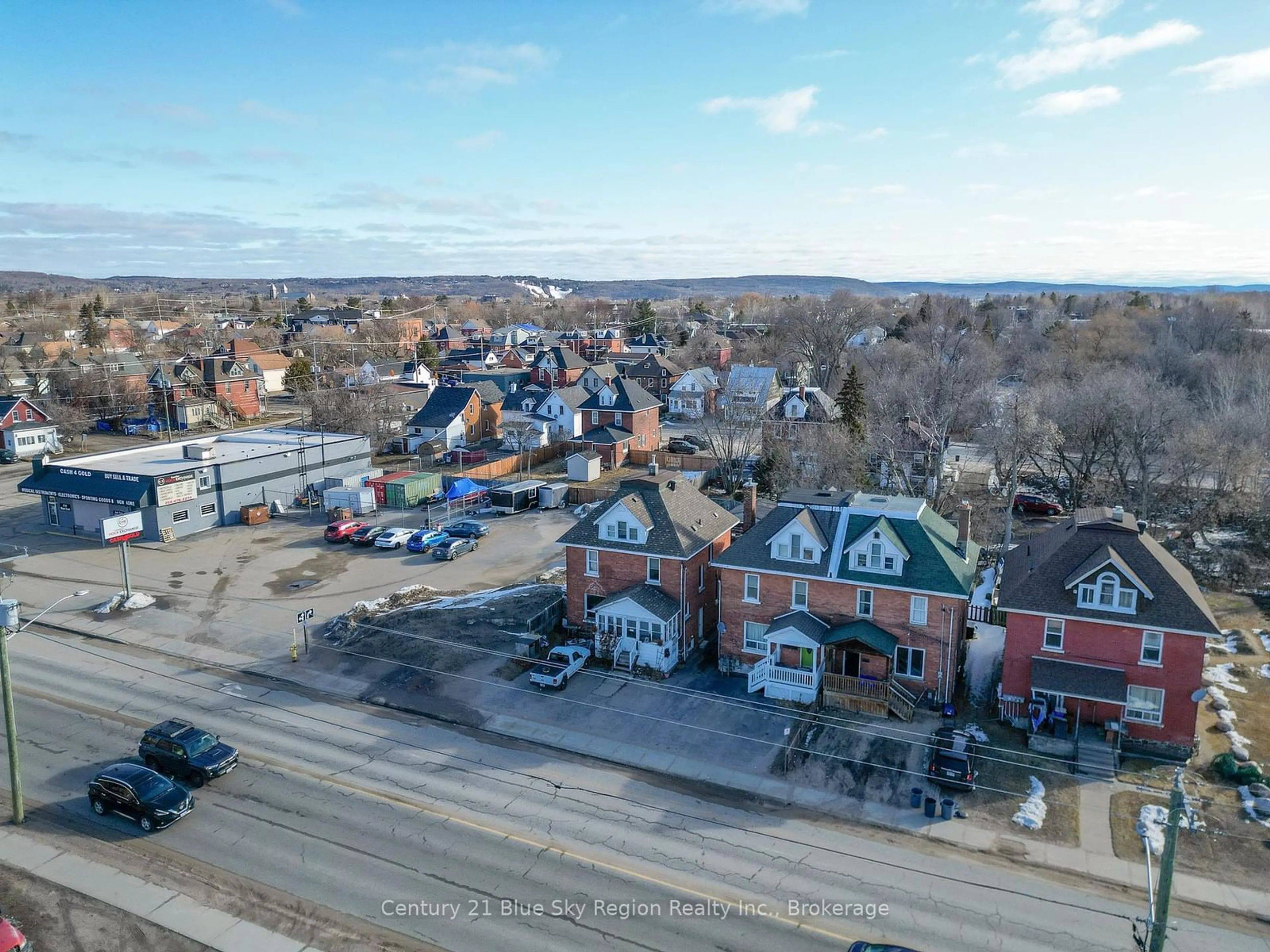 A pic from outside/outdoor area/front of a property/back of a property/a pic from drone, street for 646 Main St, North Bay Ontario P1B 1B9