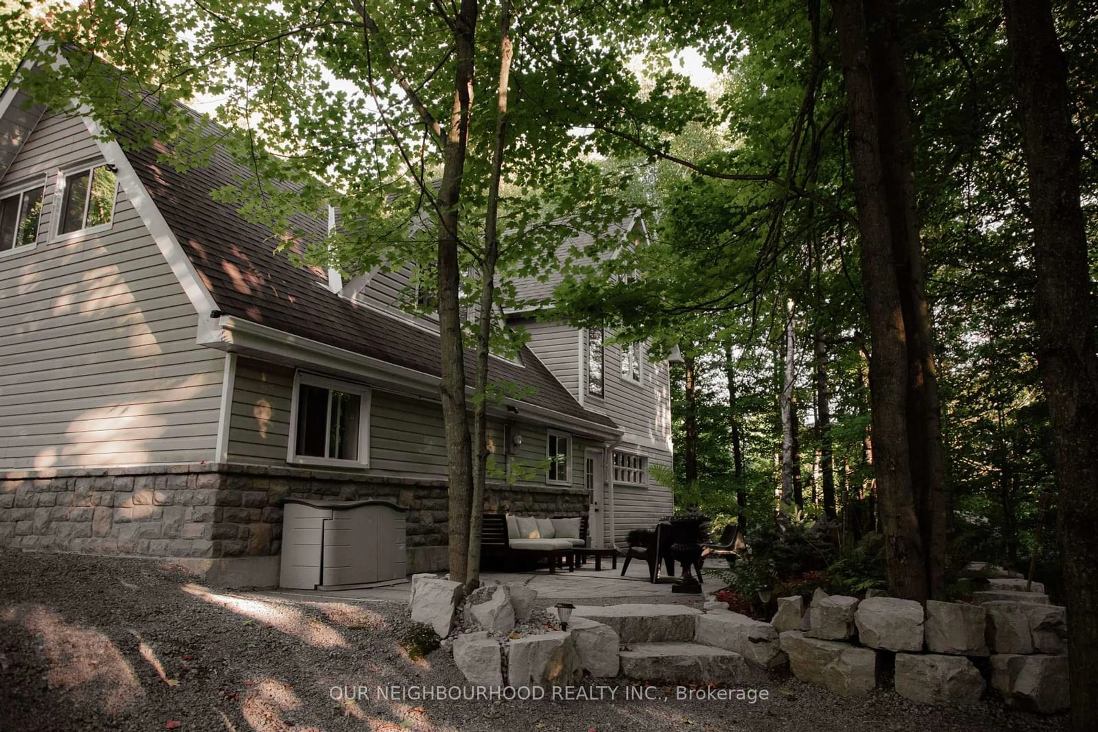 A pic from outside/outdoor area/front of a property/back of a property/a pic from drone, unknown for 3711 Pollard Rd, Hamilton Township Ontario K0K 1C0