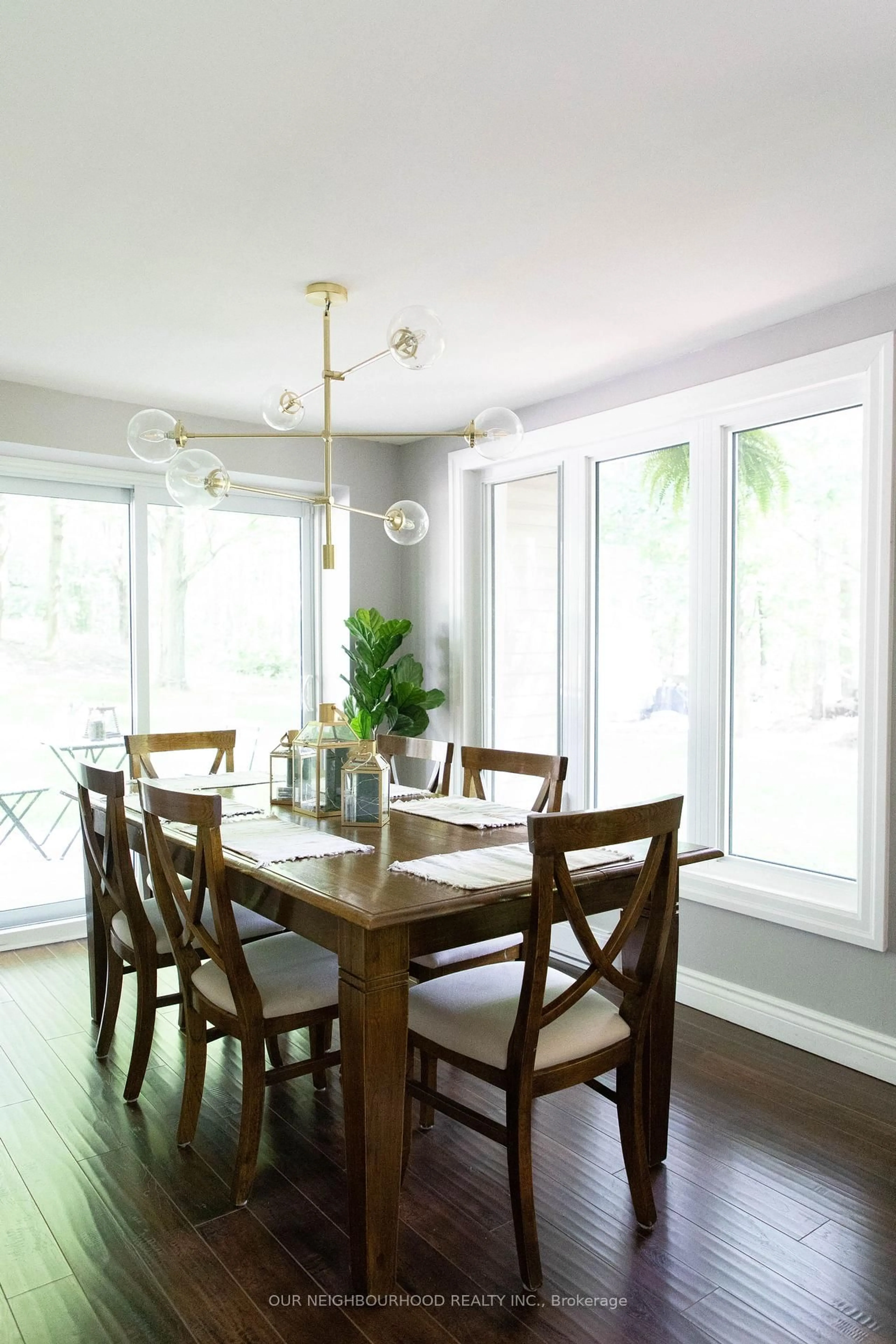 Dining room, wood/laminate floor for 3711 Pollard Rd, Hamilton Township Ontario K0K 1C0