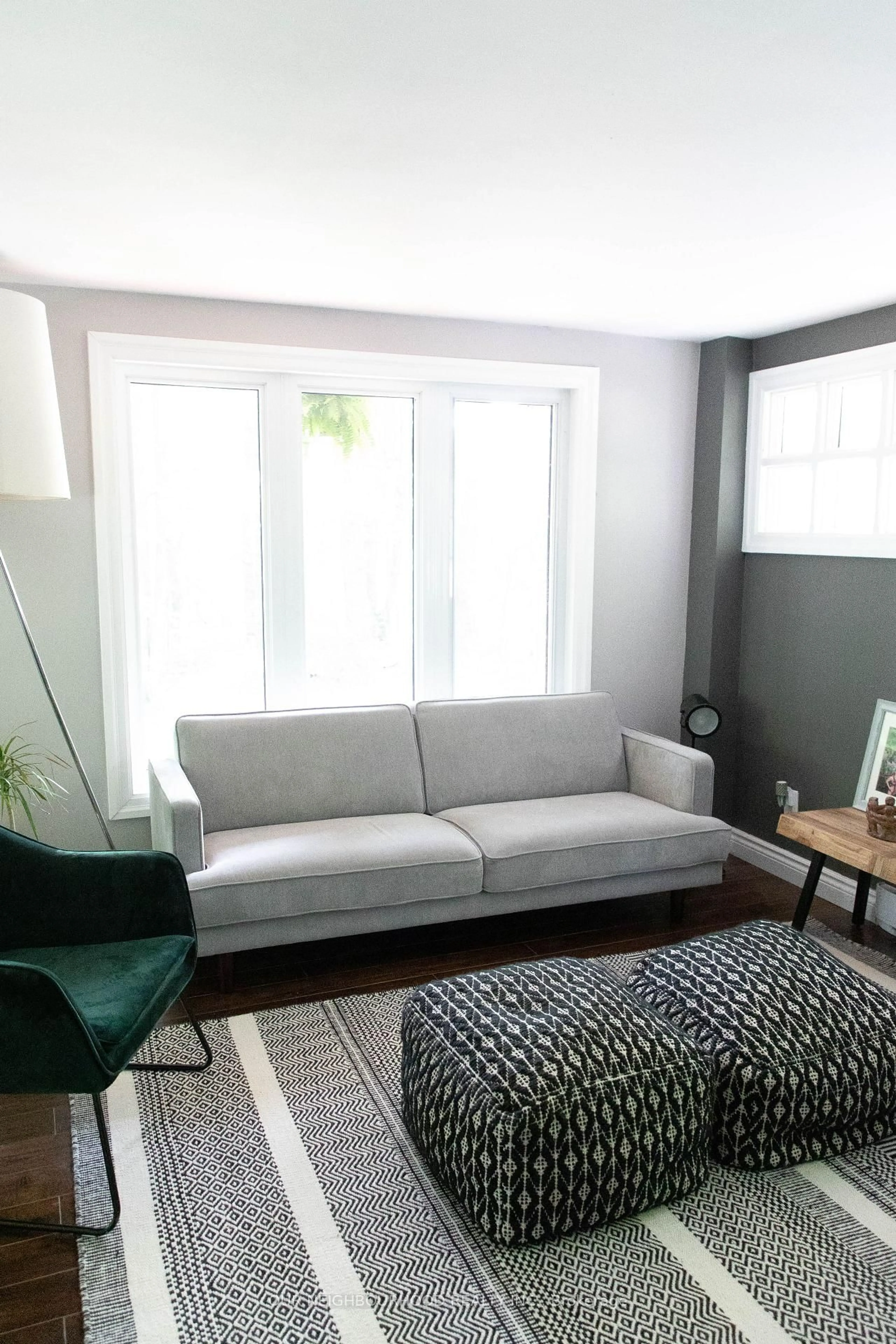 Living room with furniture, unknown for 3711 Pollard Rd, Hamilton Township Ontario K0K 1C0