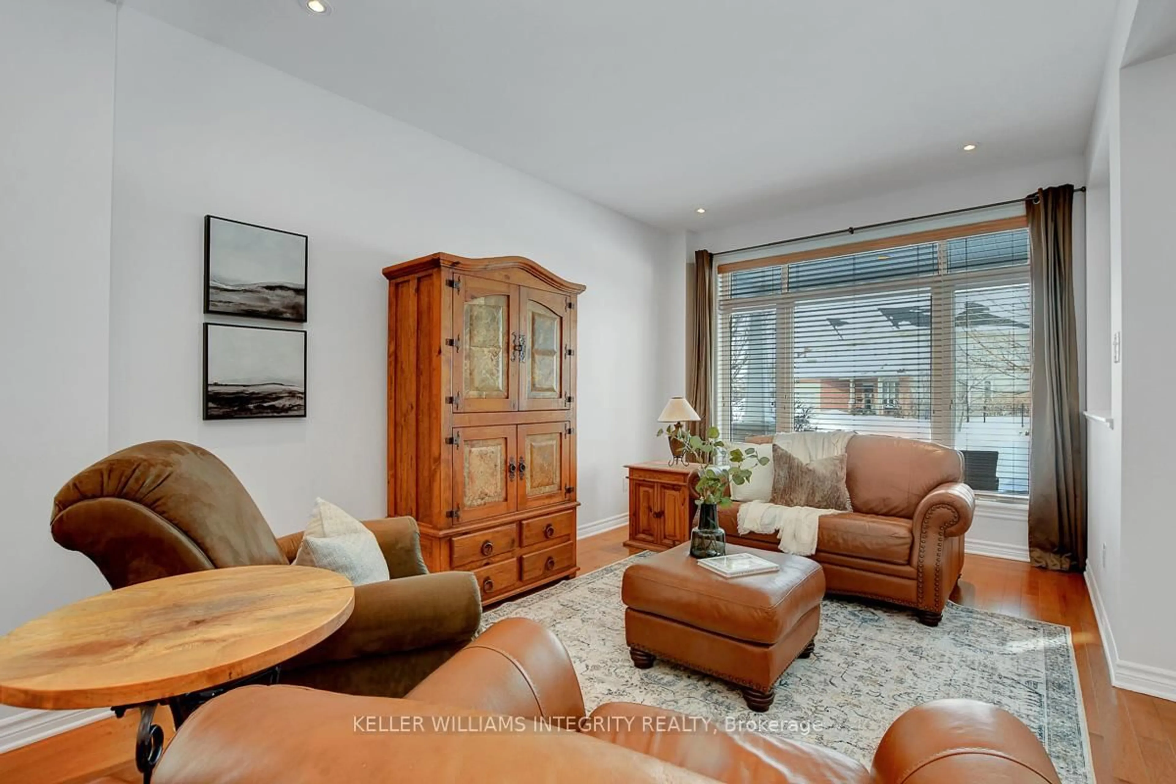 Living room with furniture, unknown for 514 Bryce Pl, Stittsville Ontario K2S 0N2