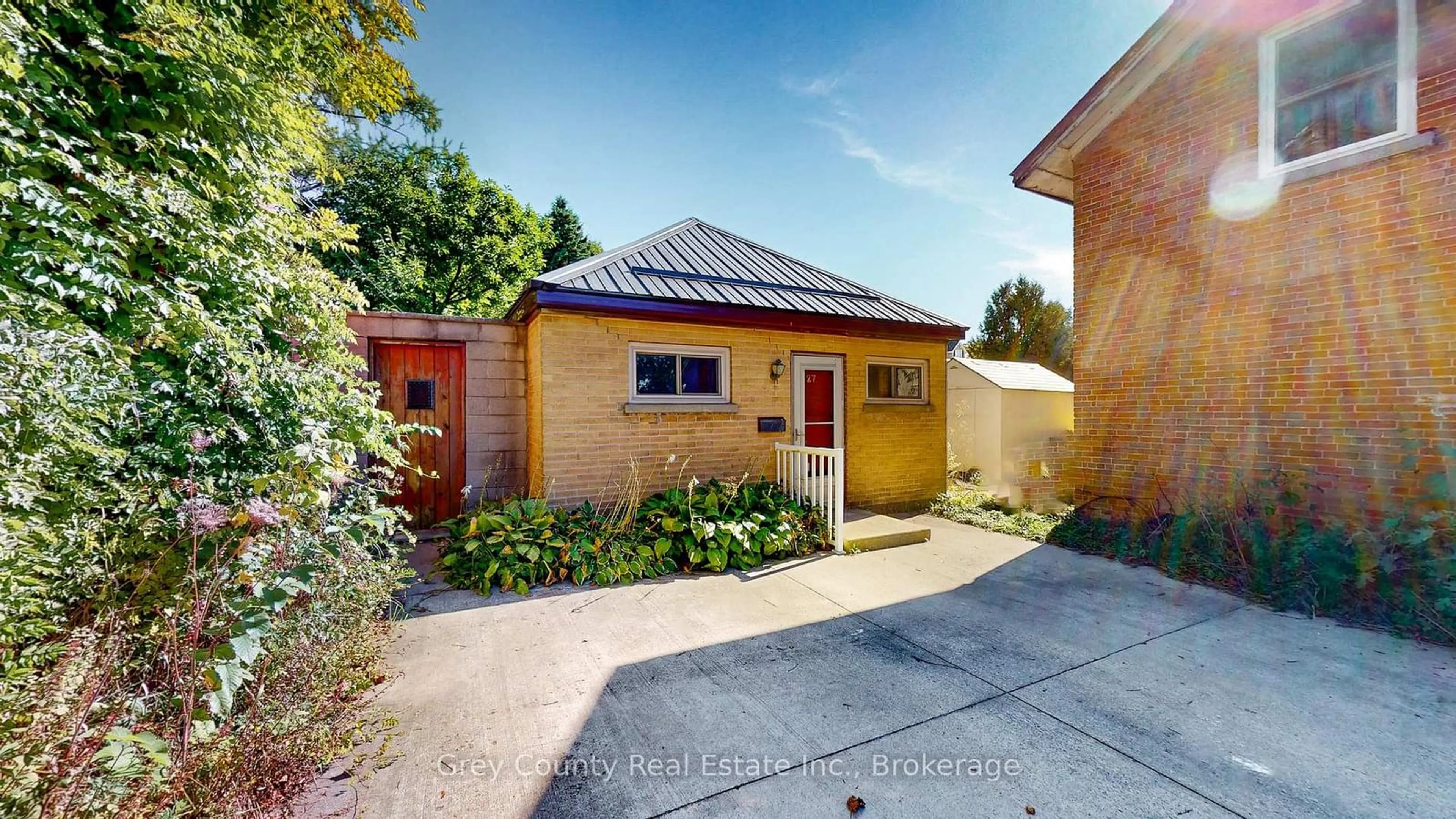 Unknown for 27-29 MAIN St, Grey Highlands Ontario N0C 1H0