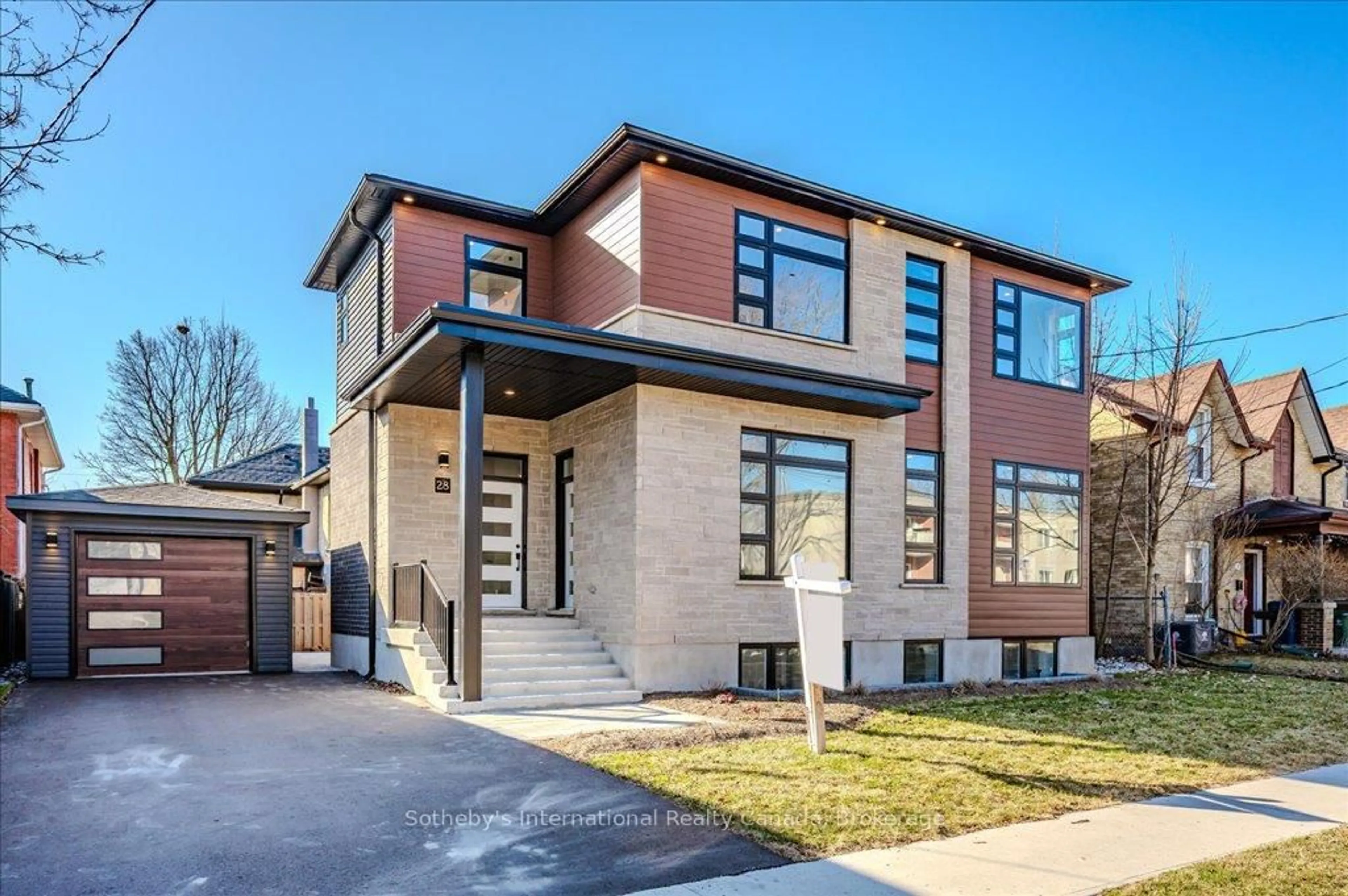 Home with brick exterior material, street for 28 Norwich St, Guelph Ontario N1H 2G8