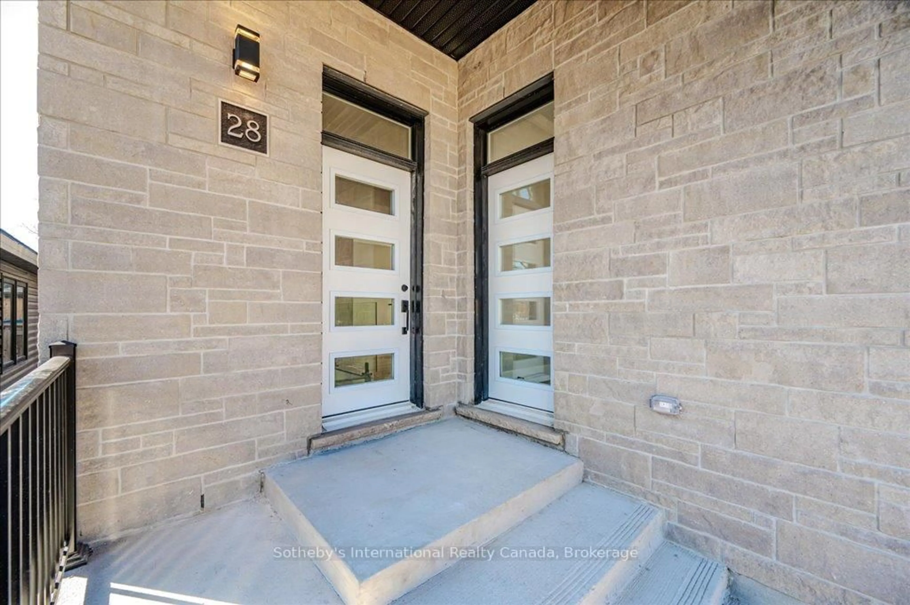 Indoor foyer for 28 Norwich St, Guelph Ontario N1H 2G8