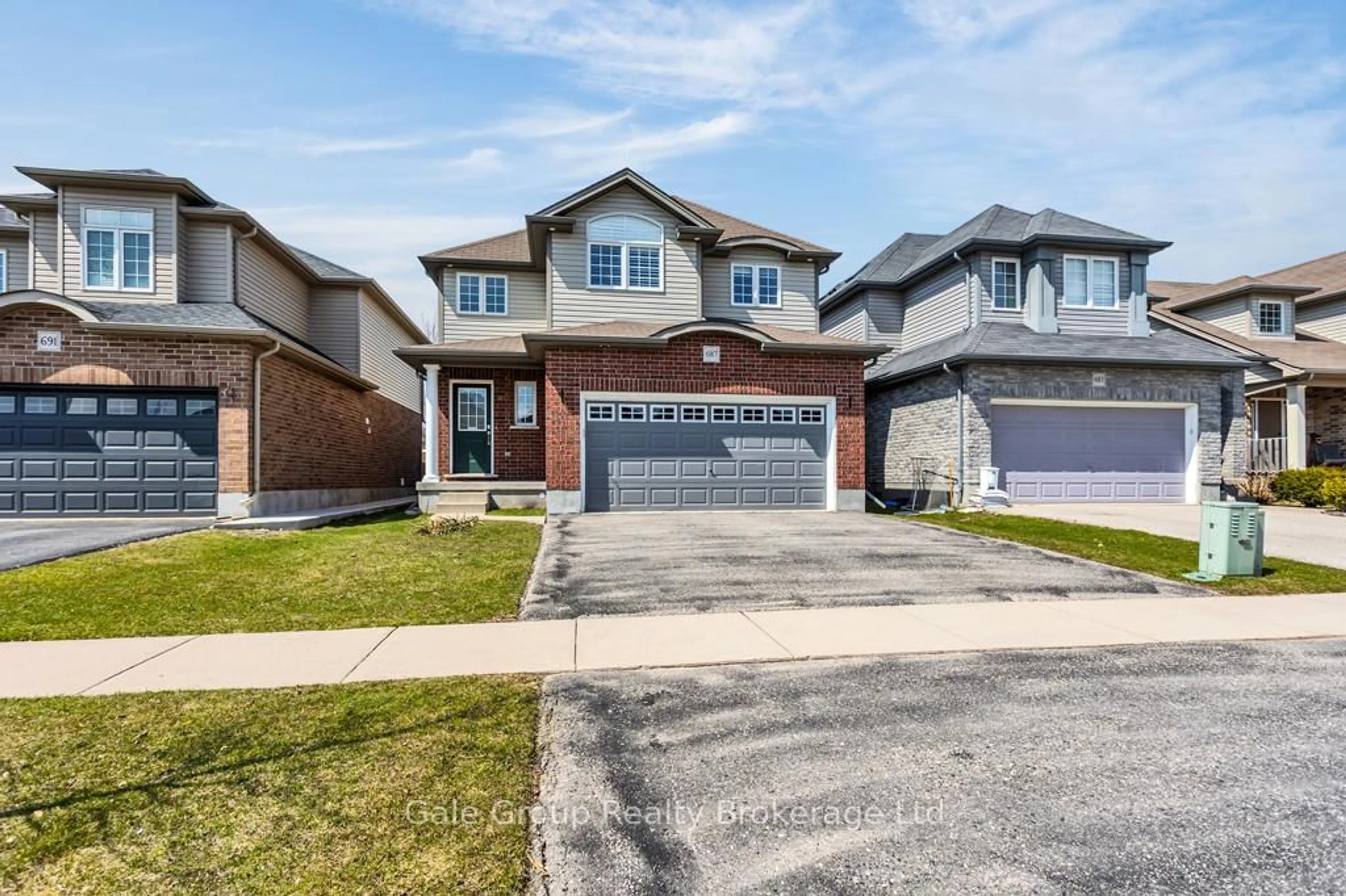Home with brick exterior material, street for 687 Frontenac Cres, Woodstock Ontario N4V 0B2