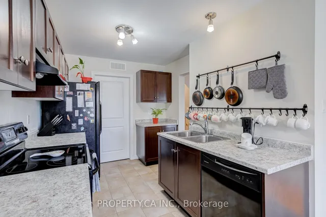 Additional property image - 11 Stockbridge Gdns Unit 6