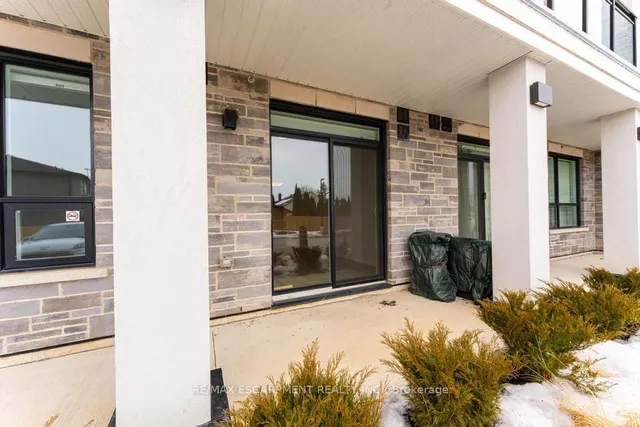 Additional property image - 120 Springvalley Cres Unit 106