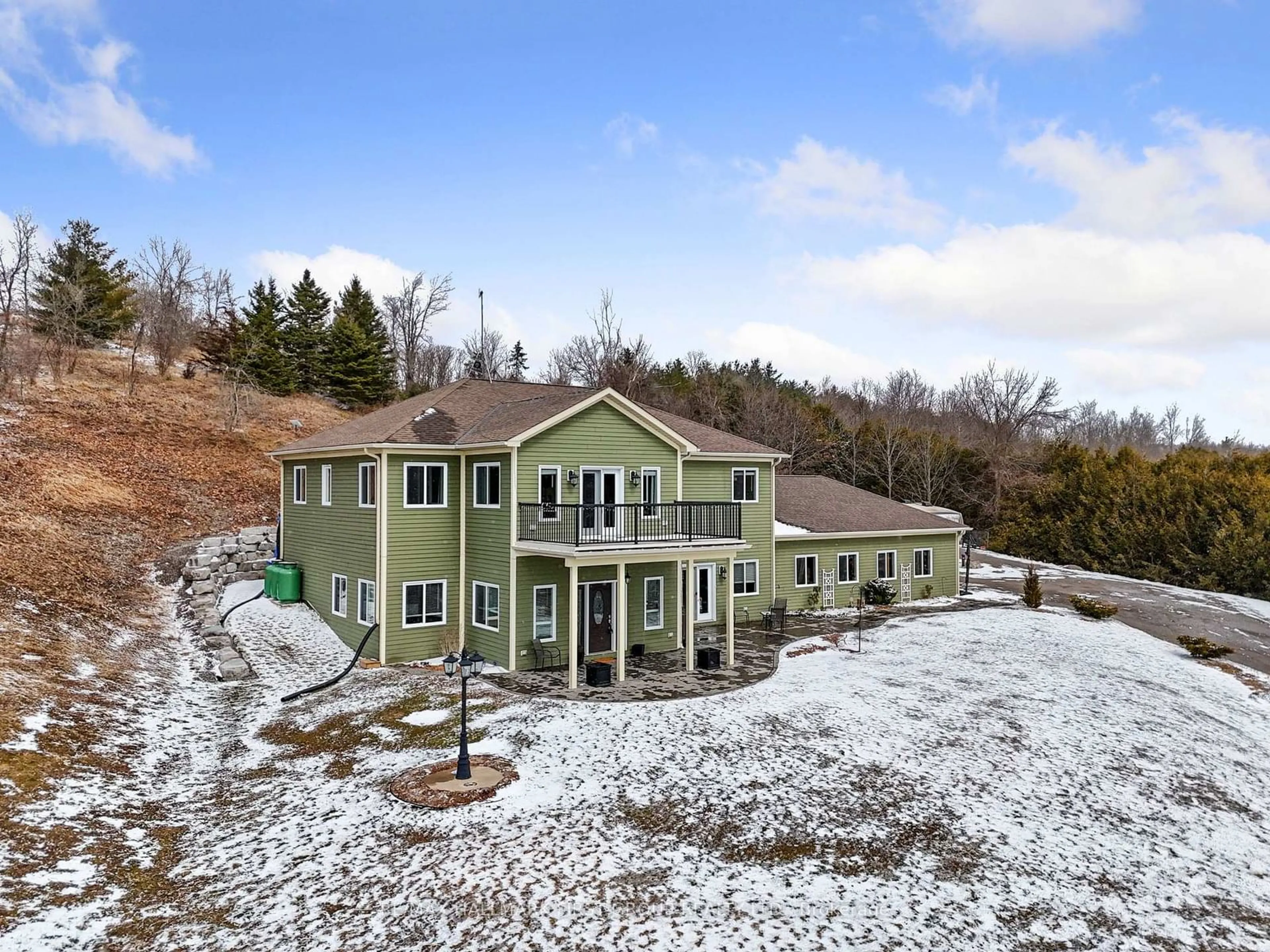 A pic from outside/outdoor area/front of a property/back of a property/a pic from drone, mountain view for 11660 County Road 29 Rd, Alnwick/Haldimand Ontario K0K 2X0