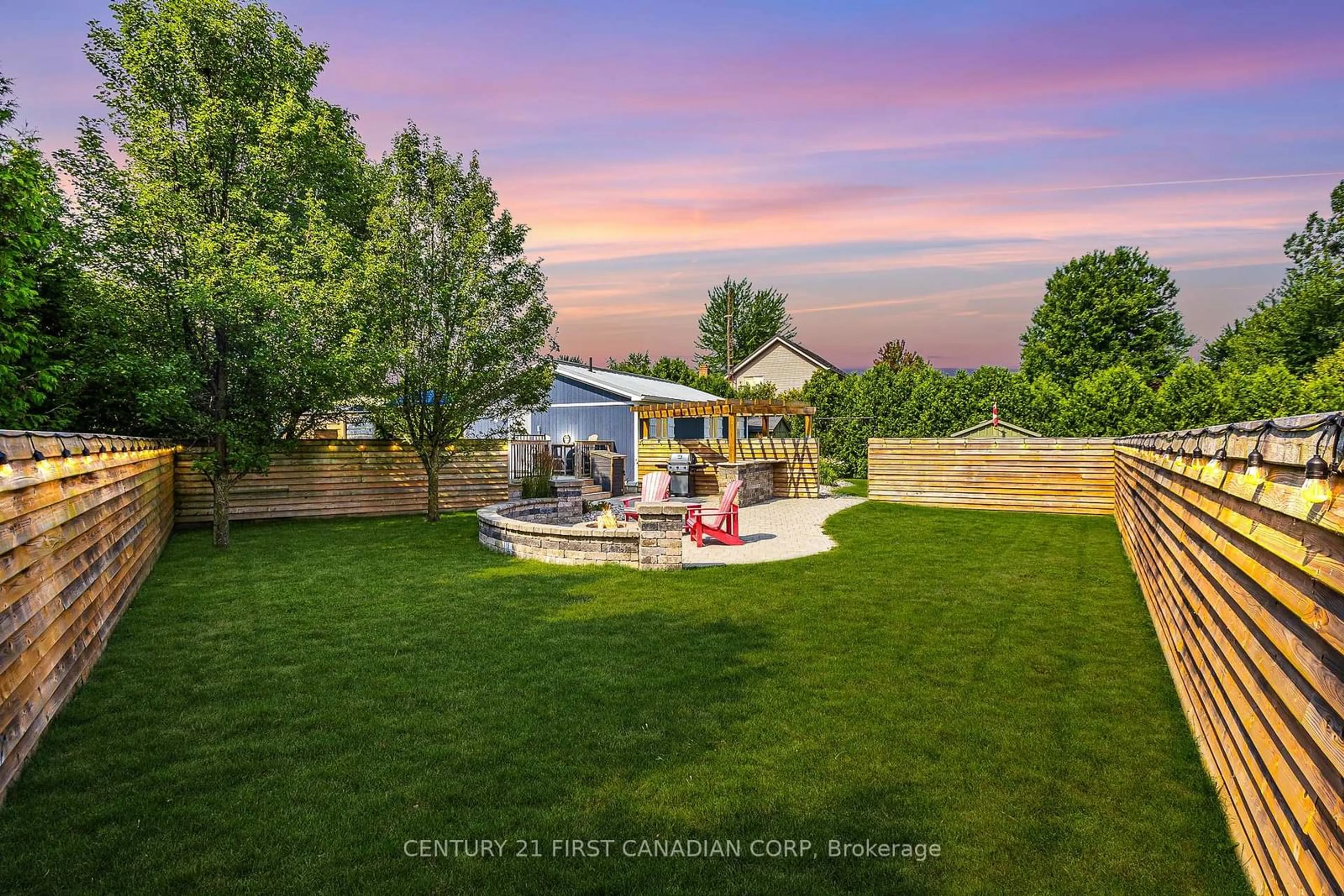 A pic from outside/outdoor area/front of a property/back of a property/a pic from drone, mountain view for 33822 Darryl Crt, Bluewater Ontario N0M 2T0