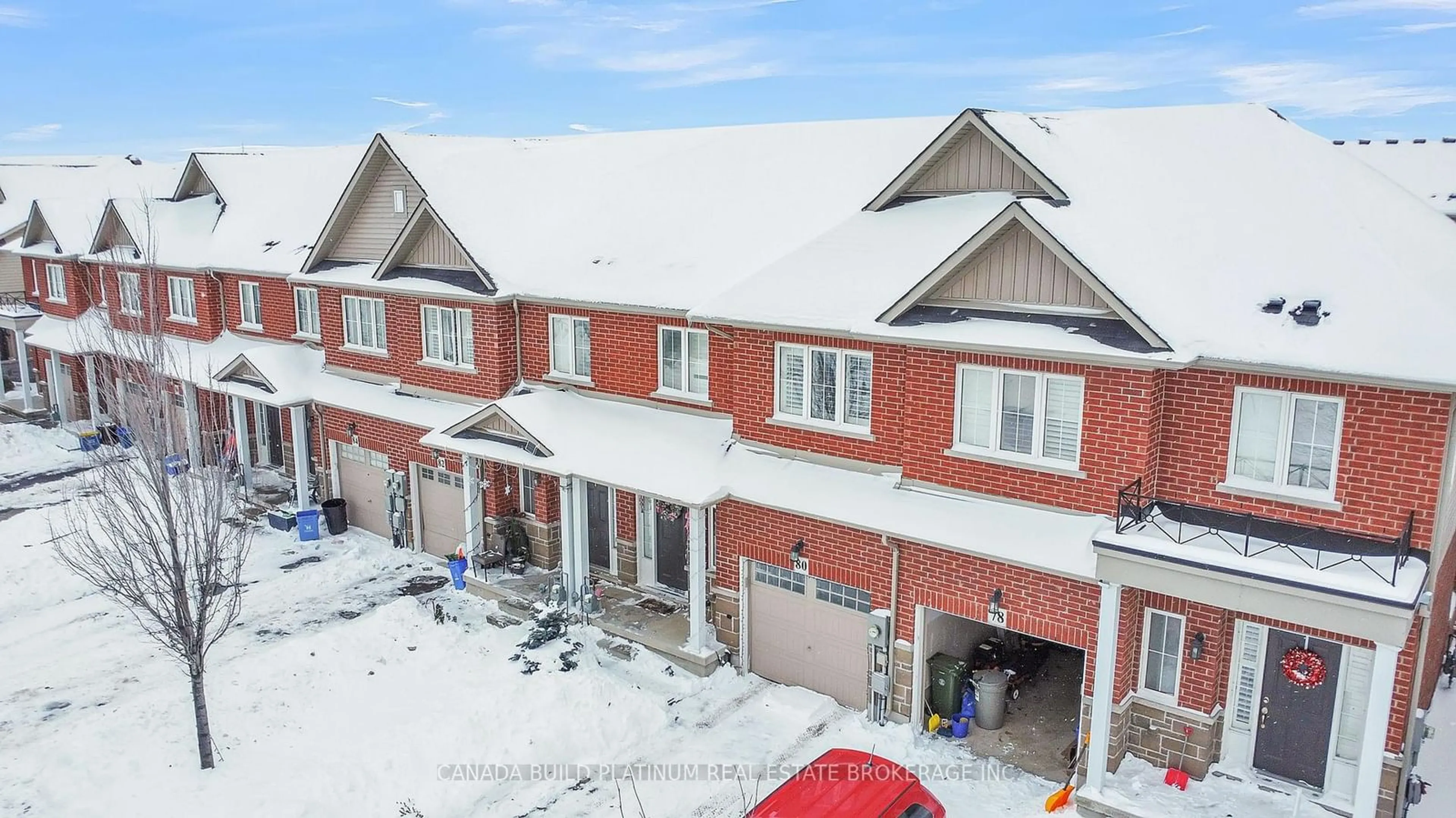A pic from outside/outdoor area/front of a property/back of a property/a pic from drone, unknown for 80 Palacebeach Tr, Hamilton Ontario L8E 5C3