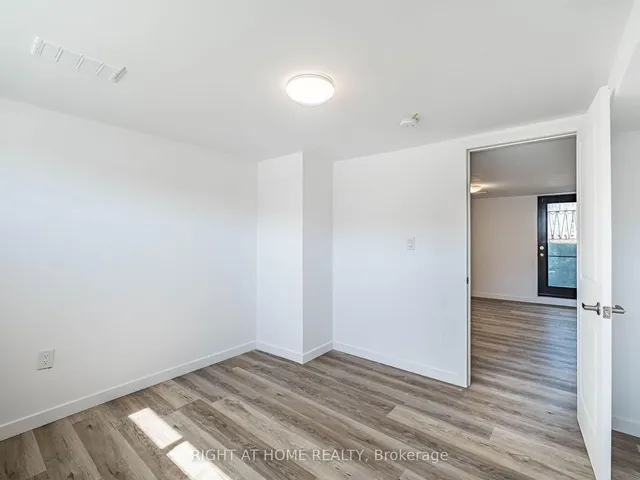 Additional image 8 of 7 Capilano Dr