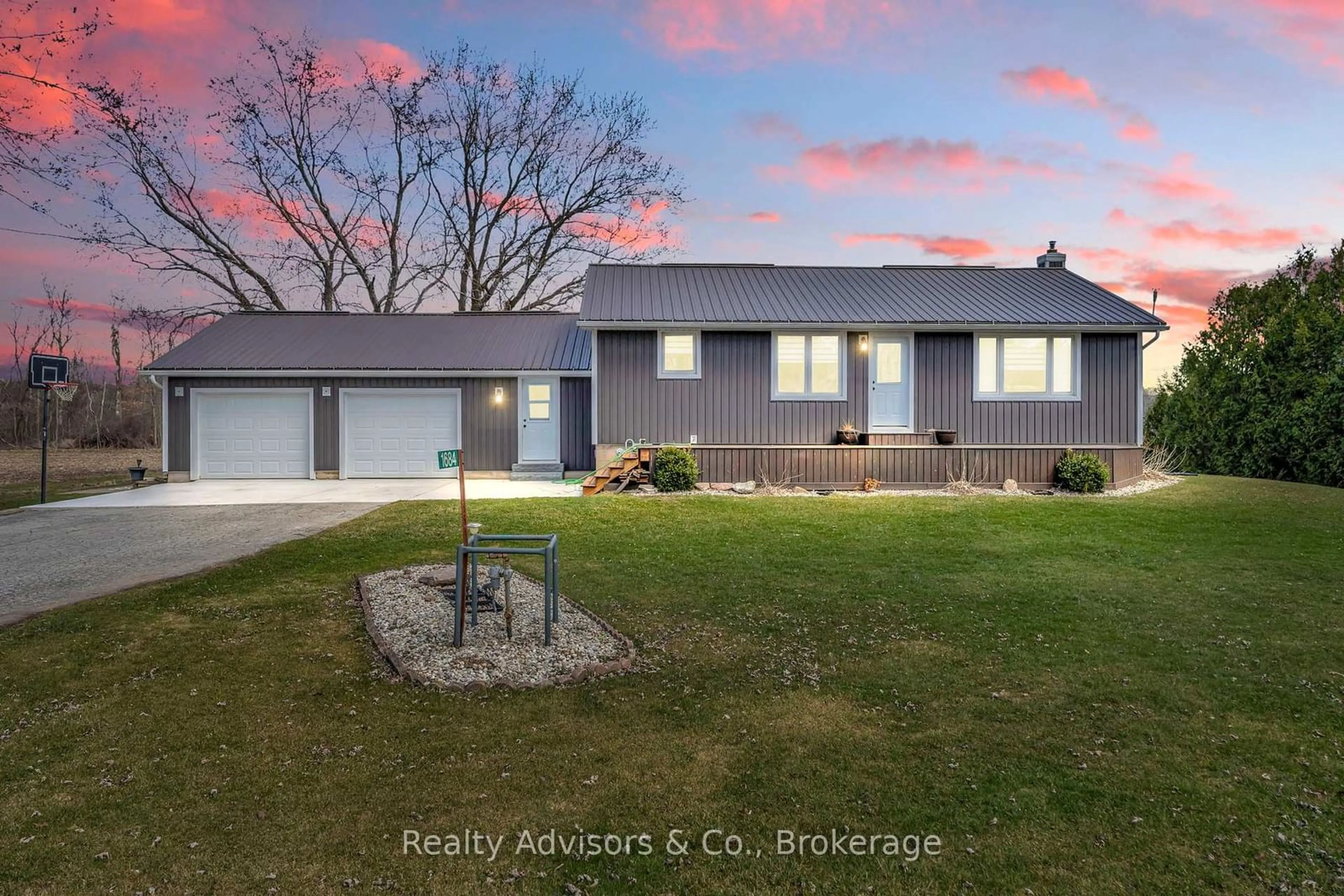 Unknown for 1684 Hazen Rd, Norfolk Ontario N0E 1G0