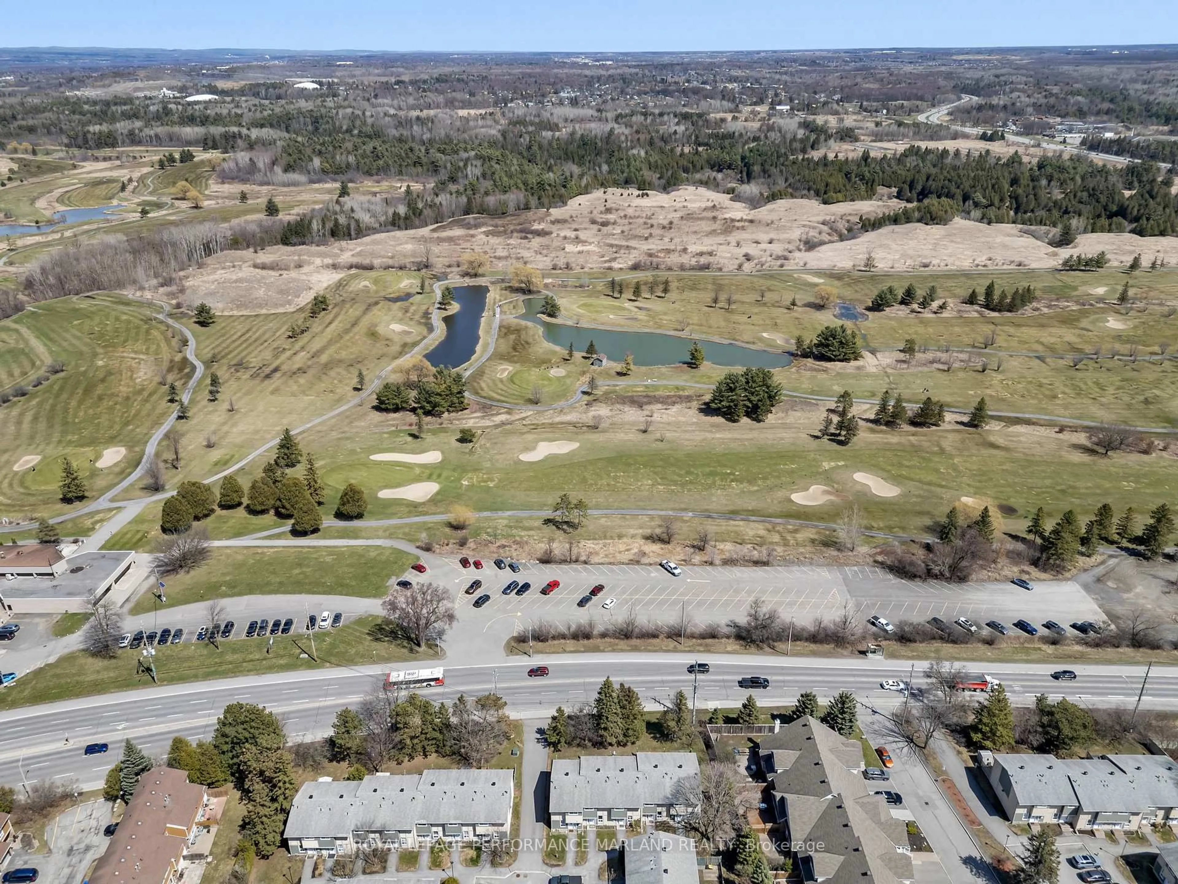 A pic from outside/outdoor area/front of a property/back of a property/a pic from drone, water/lake/river/ocean view for 1402 Ballard Crt, Ottawa Ontario K1B 4Z2