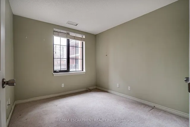 Additional property image - 47 Caroline St Unit 210
