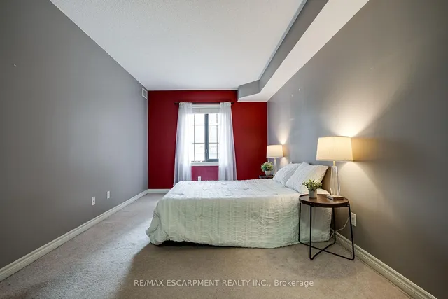 Additional property image - 47 Caroline St Unit 210