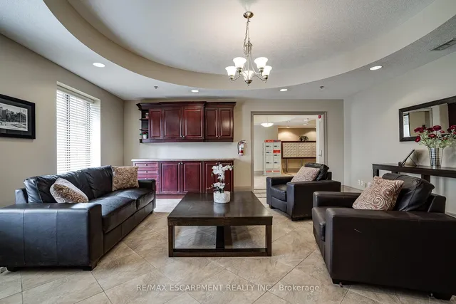 Additional property image - 47 Caroline St Unit 210