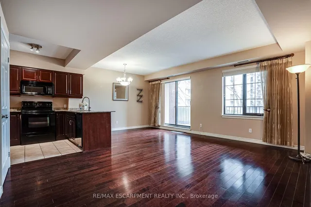 Additional property image - 47 Caroline St Unit 210