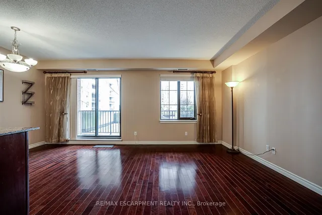Additional property image - 47 Caroline St Unit 210